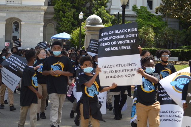 748: Students and teachers from across the state visited the State Capitol to show their support of AB 2774 (CBM photo by Antonio Ray Harvey).